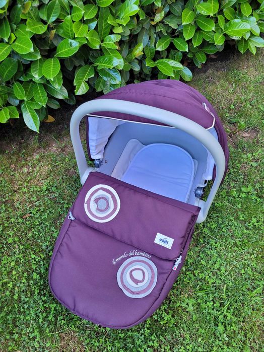 детска количка в три части на италианската марка Cam