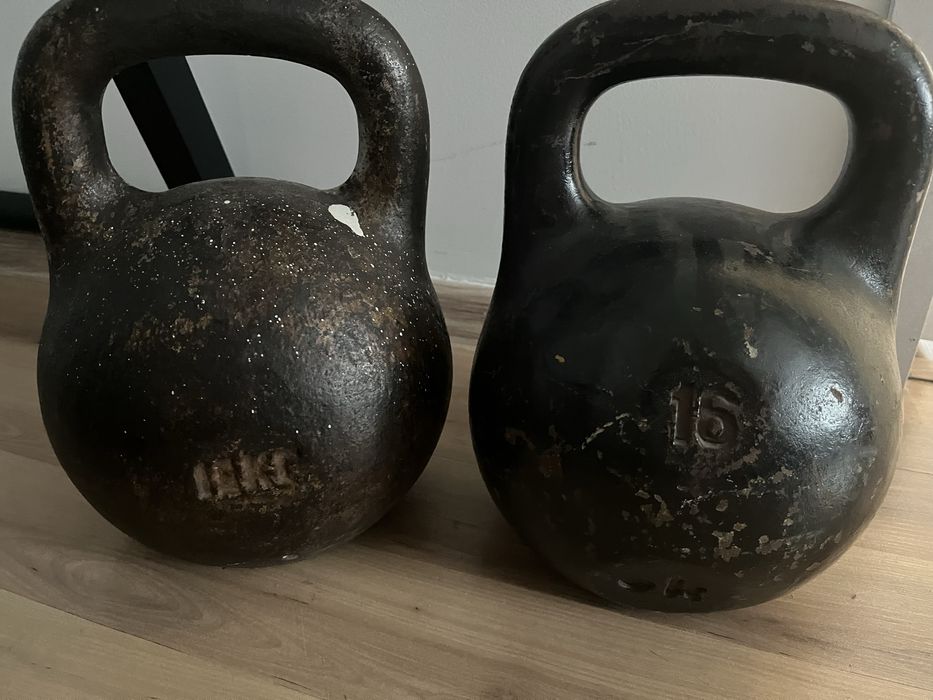 Продам гири 16 и 24 кг