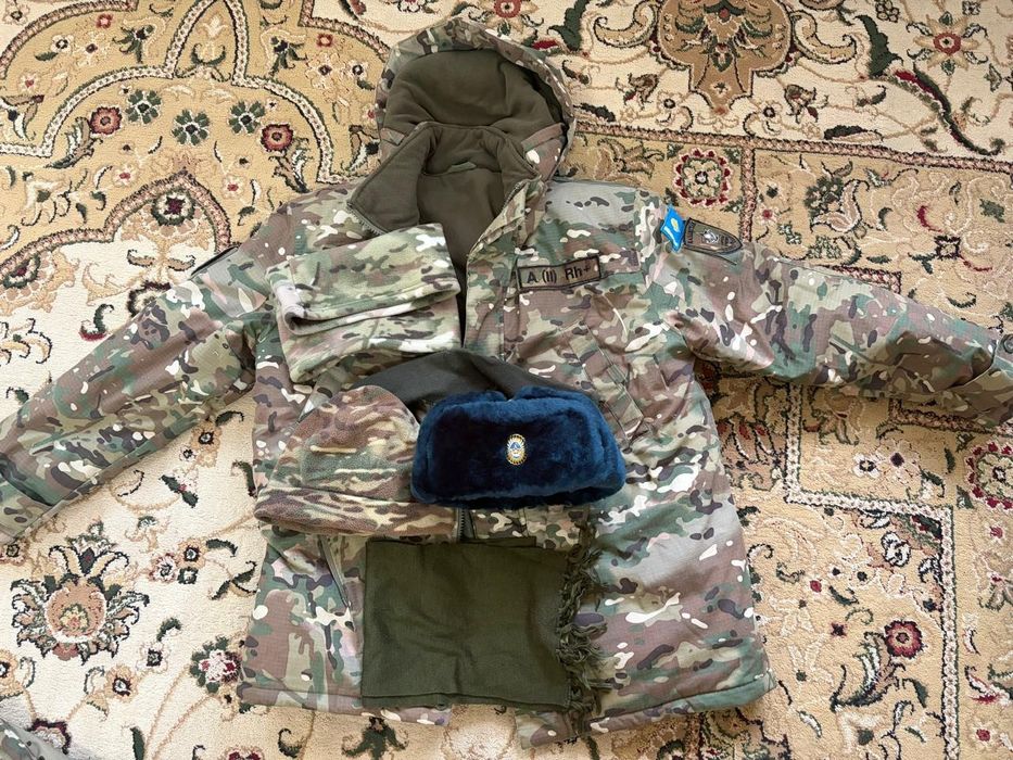 Продам военную одежду и принадлежности