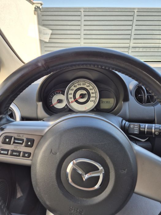 Mazda 2 2009, 1.3 benzina