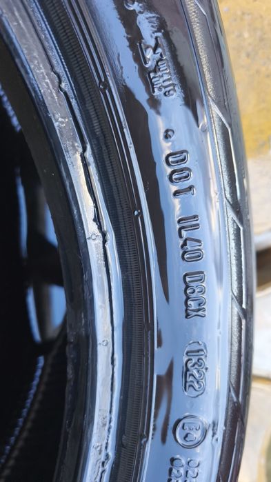 Vând Continental 225 50 17 vara