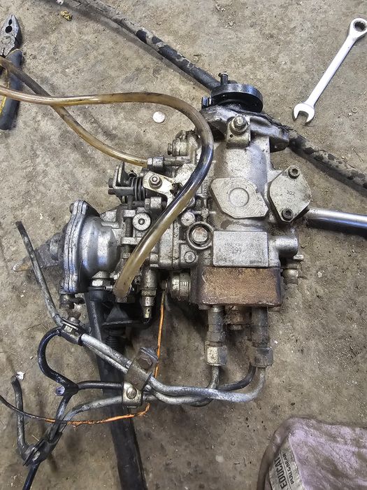 Pompa injectie ford fiesta 1.8 diesel cod:0460494218