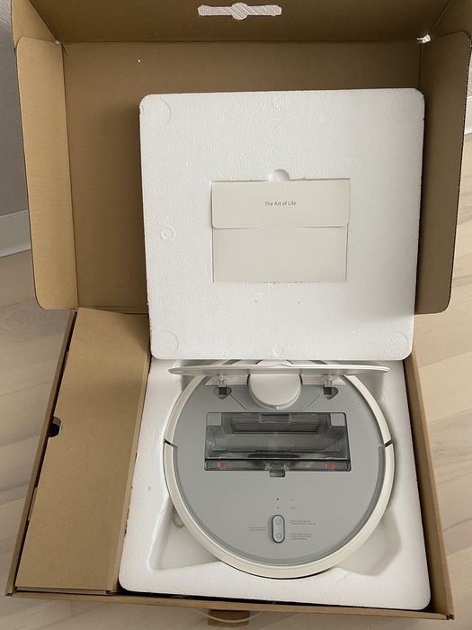 Продам РОБОТ пылесос Xiaomi