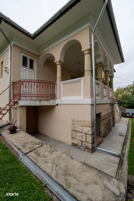 Casa de vanzare in Andrei Muresanu – zona exclusivista!