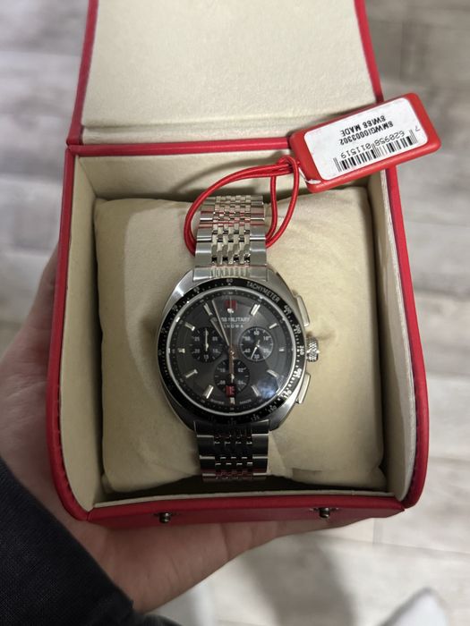 Продам швецарские часы