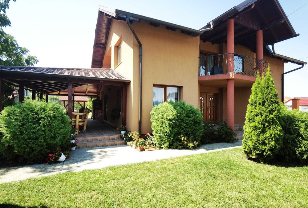 Casa de vânzare în Zădareni