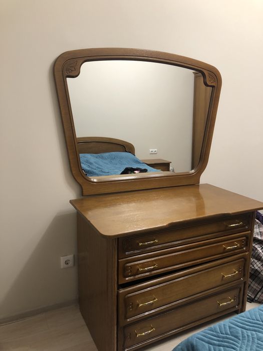 Спальный гарнитур