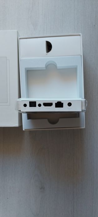 ТВ Бокс MECOOL KM2 PLUS Deluxe (4GB/32GB), 4K Ultra HD, Dolby Vision/A