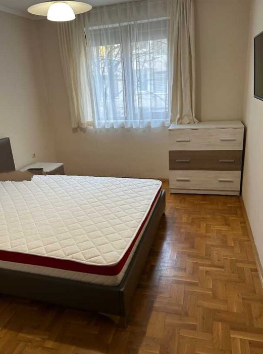 Дава се под наем Тристаен апартамент в Бургас, Възраждане - 75 кв.м за 357 € - Снимка #2