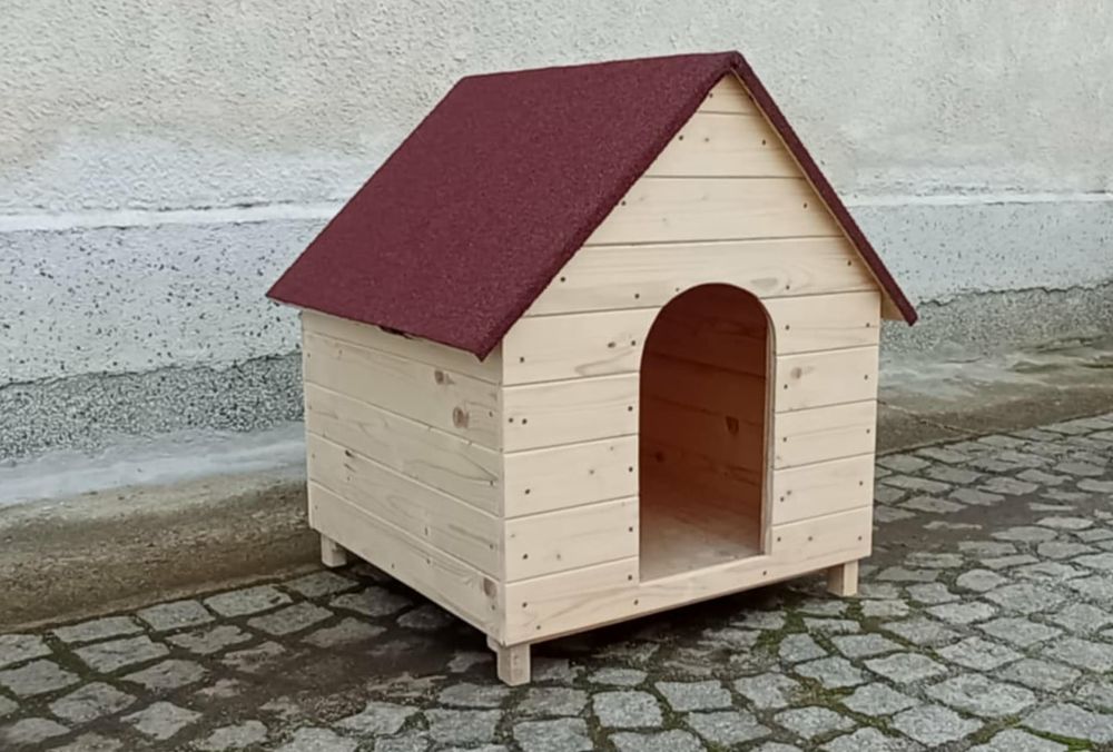 Дървена къща за кучета , средни и големи породи кучета , къща куче