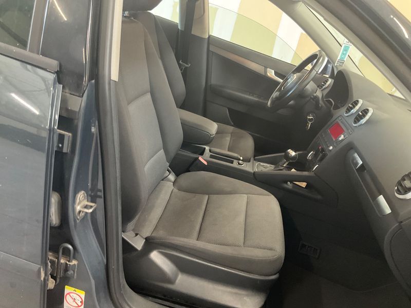 Audi A3 Sportback 1.6 TDI Business line 2012