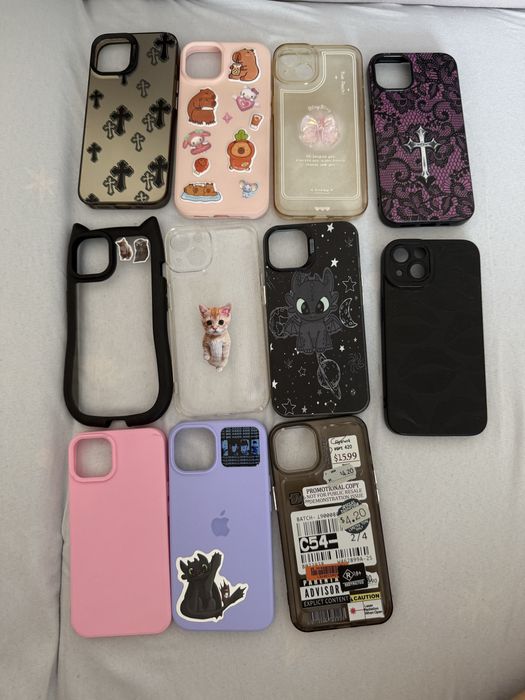 Чехлы на iPhone 13, каждый яехол стоит 500тг