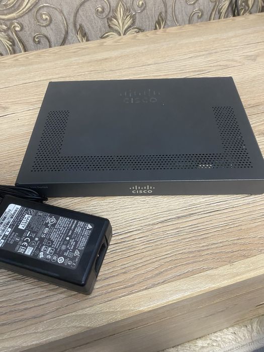 Маршрутизатор cisco c927-4p