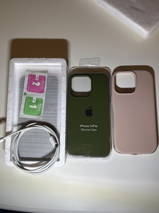 I phone 13 pro 256 gb.
