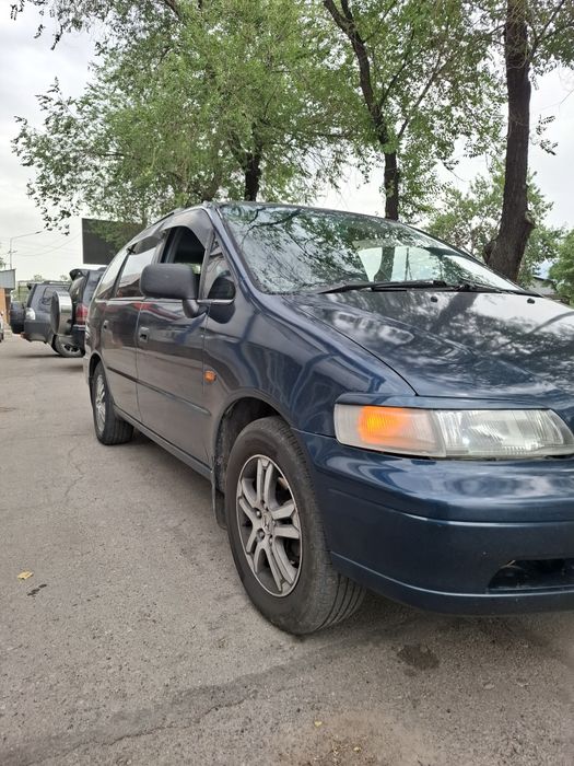 Honda Odyssey RA2