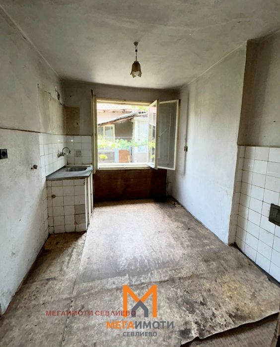 Продава се Къща в Севлиево - 206 кв.м за 186 €/кв.м - Снимка #12