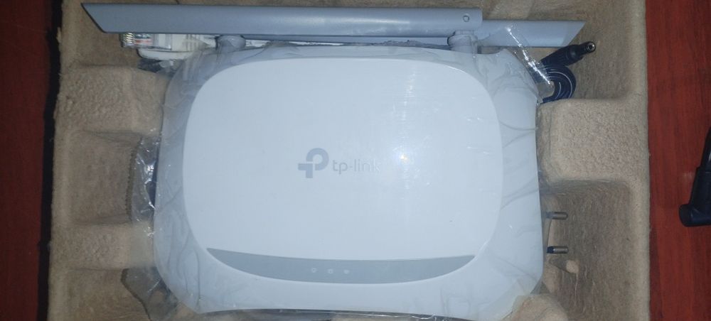 Продаю роутер Tp-link