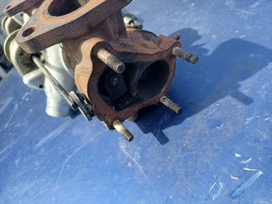 Турбо за Тойота авенсис 2002 година 2.0 116 коня