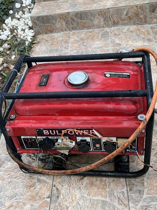 Продавам бензиново-газов генератор 3.5kw
