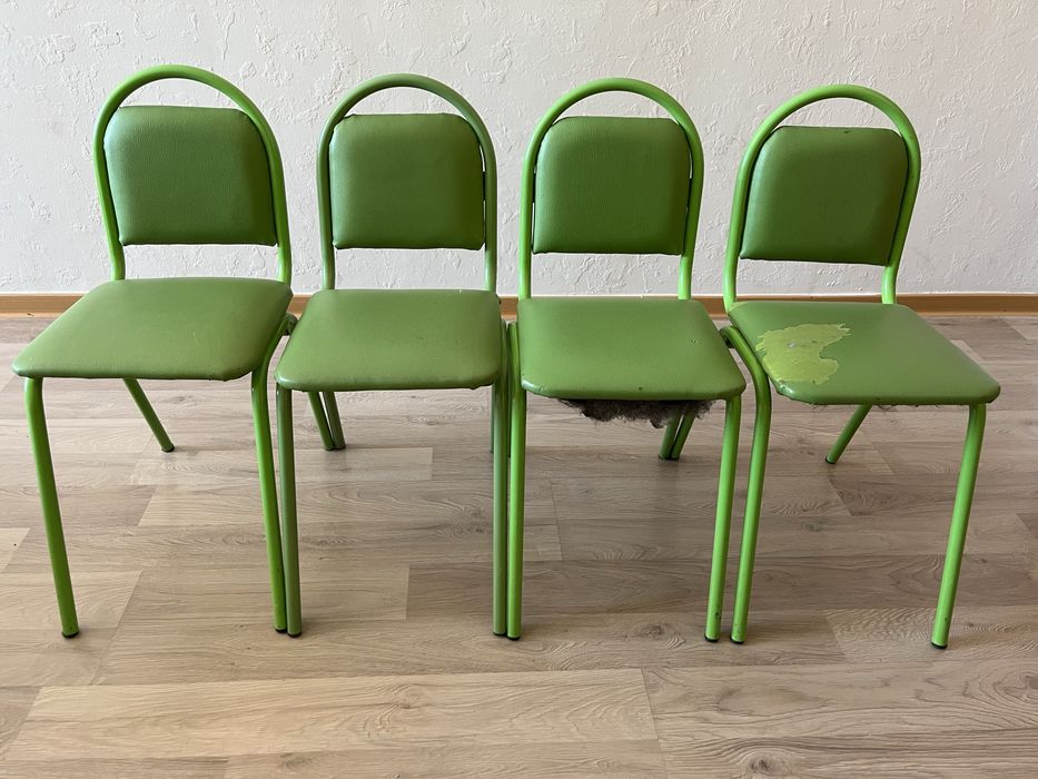 Стулья маленькие