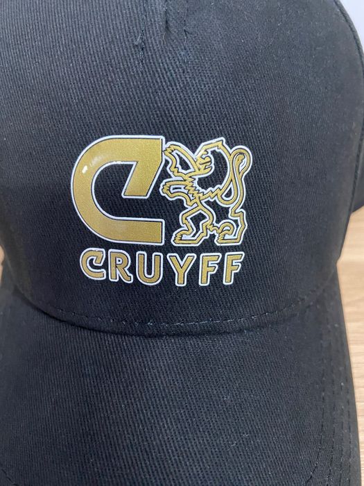 Cruyff шапка с козирка