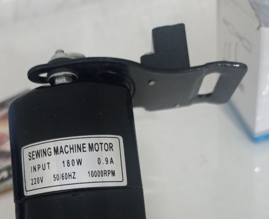 Элетромотор для швейной машинышины