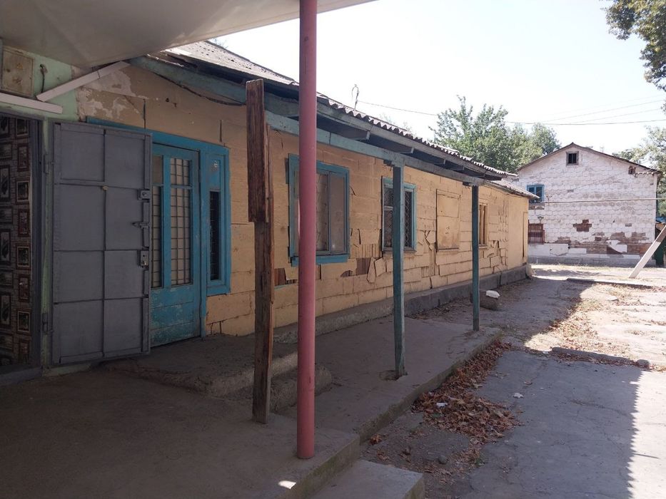 Продаётся в Ташкенте СРОЧНО ДЁШЕВО коммерческая недвижимость