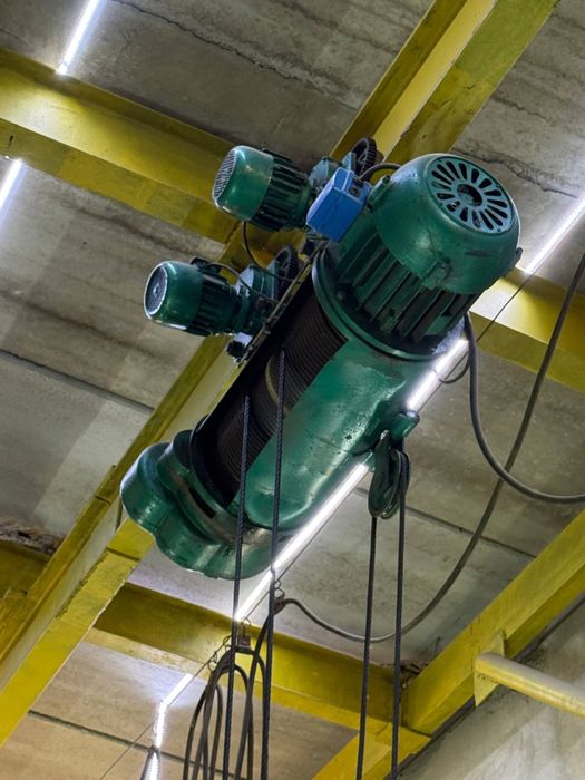 Телфер сотилади.