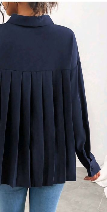 Нови ризи тъмно синя и бяла