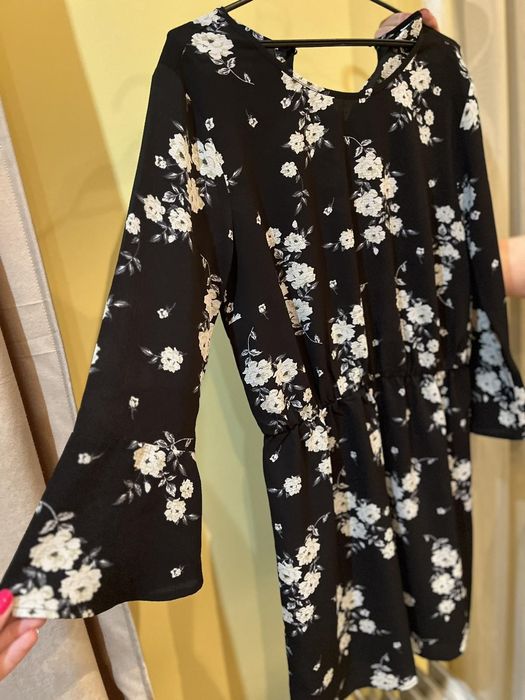 Черна лятна рокля