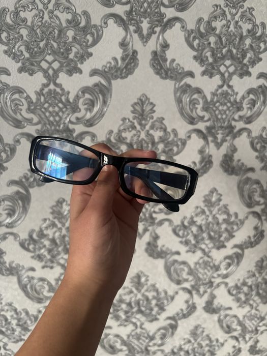 Очки чёрный ешё модный