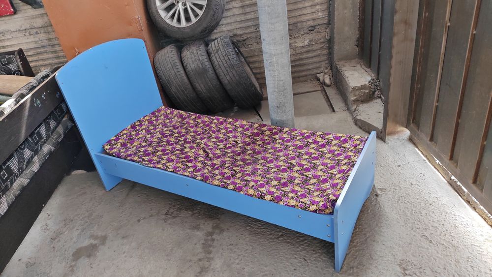 Кровать детская.