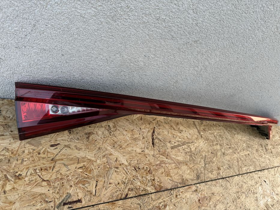 Stop lampa tripla centrala haion Seat Leon 4 CUPRA Originala Full LED