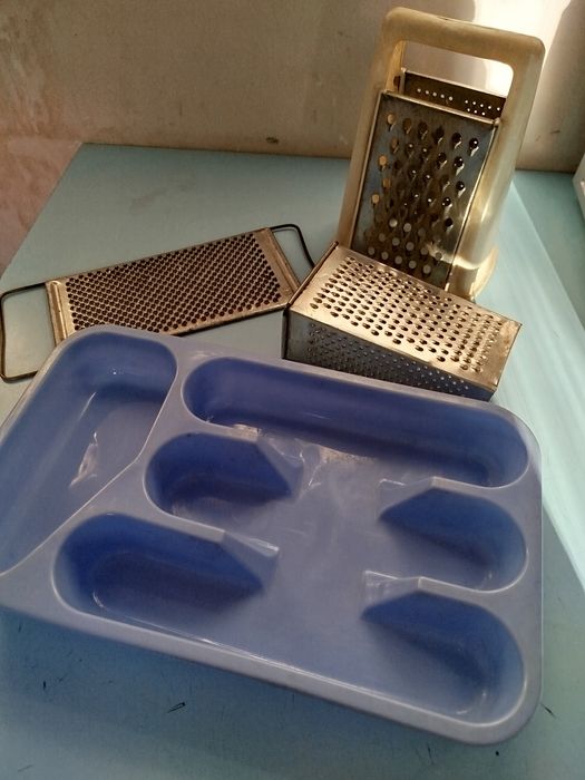 Ложки,терки, овощерезки, контейнера