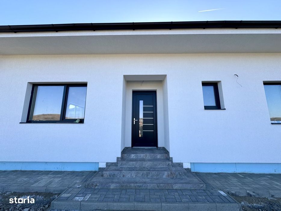 Casa individuala, 170 mp, finisata, pe un singur nivel, 300 mp curte,