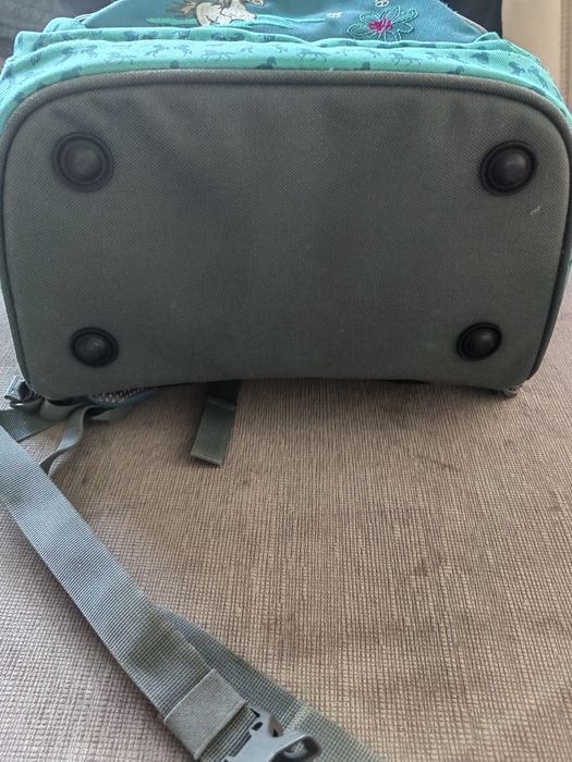 Продаётся школьный ранец для девочки