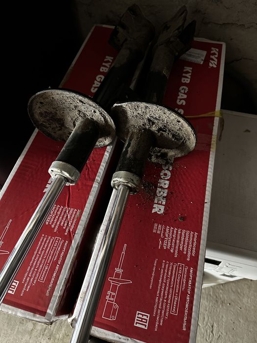 Амортизаторы для Рено Дастер