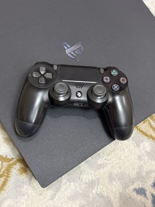 Play Station 4 Pro