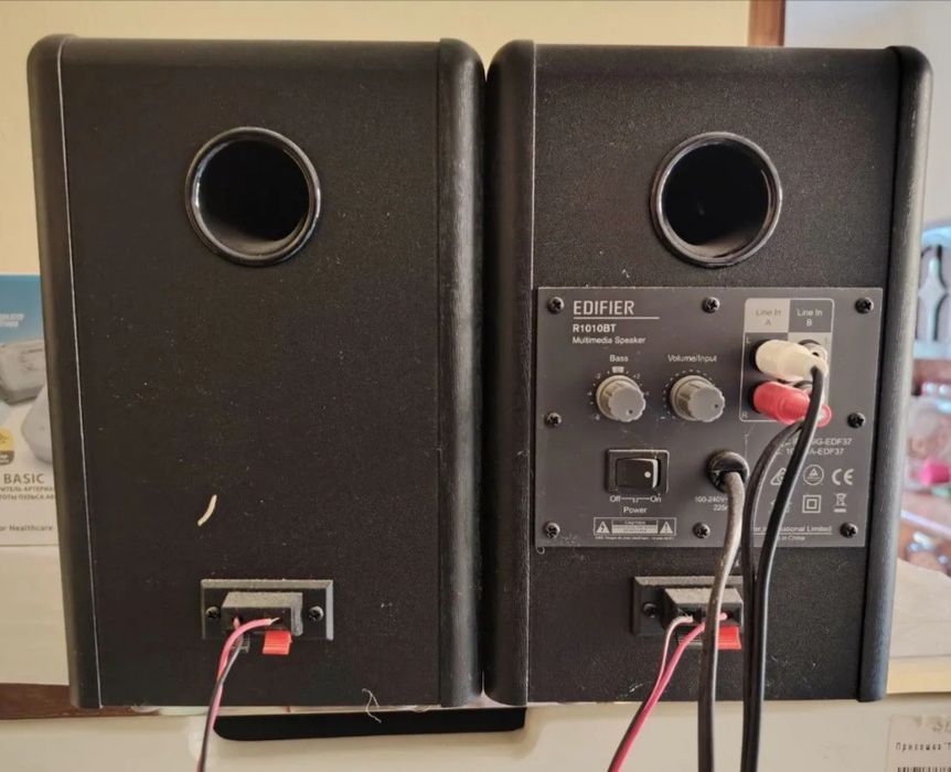 Edifier R1010BT sotiladi holati tiniq