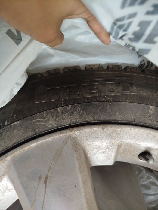 Продам  шины  Pirelli  в хорошем состоянии