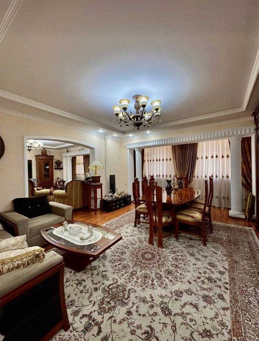 Продаеться квартира 5/8/9 Мирабадский район Улица Афросиаб 160 м2