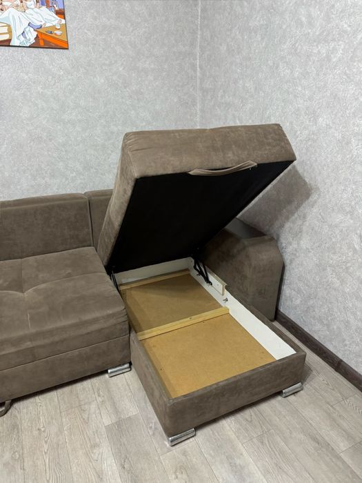 Угловой диван б/у