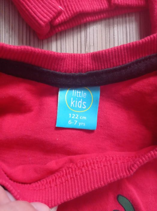 Bluze trening/tricou maneca lunga Craciun marimea 122, 128 si 6-7 ani