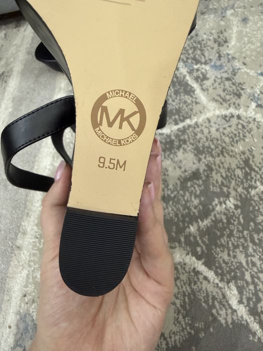 Босоножки оригинальные  Michael Kors из США