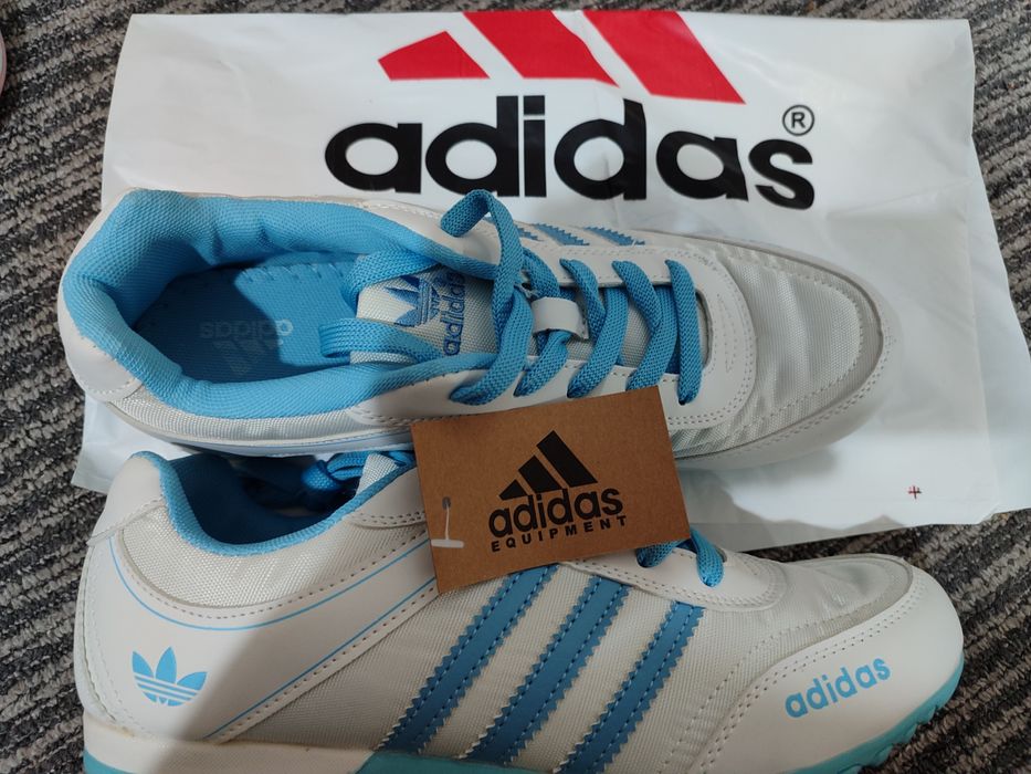 Кроссовки новые 40 рр