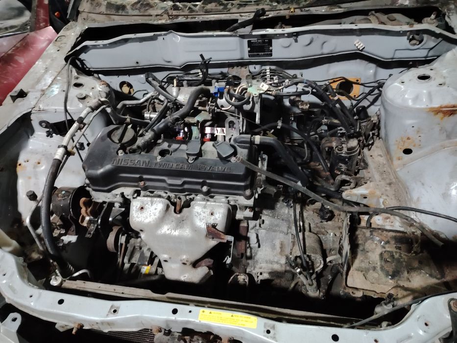 Ниссан максима, примера