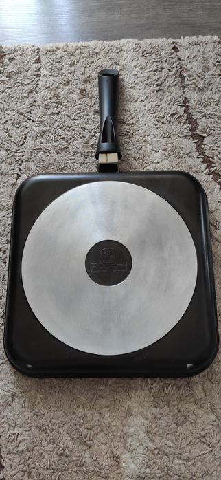 Продам.Сковорода-гриль Rondell Zeita RDA-119