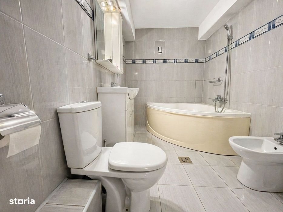 Demisol | Apartament 2 camere cu loc de parcare | Mamaia Central