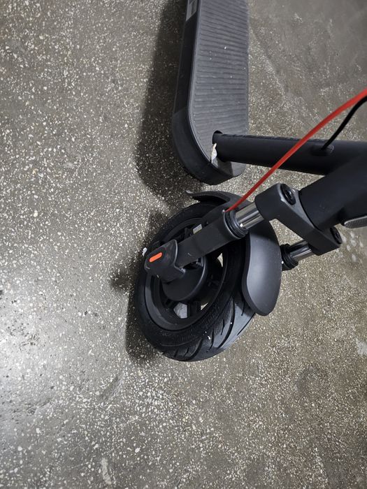 Trotineta electrica Xiaomi Scooter Elite