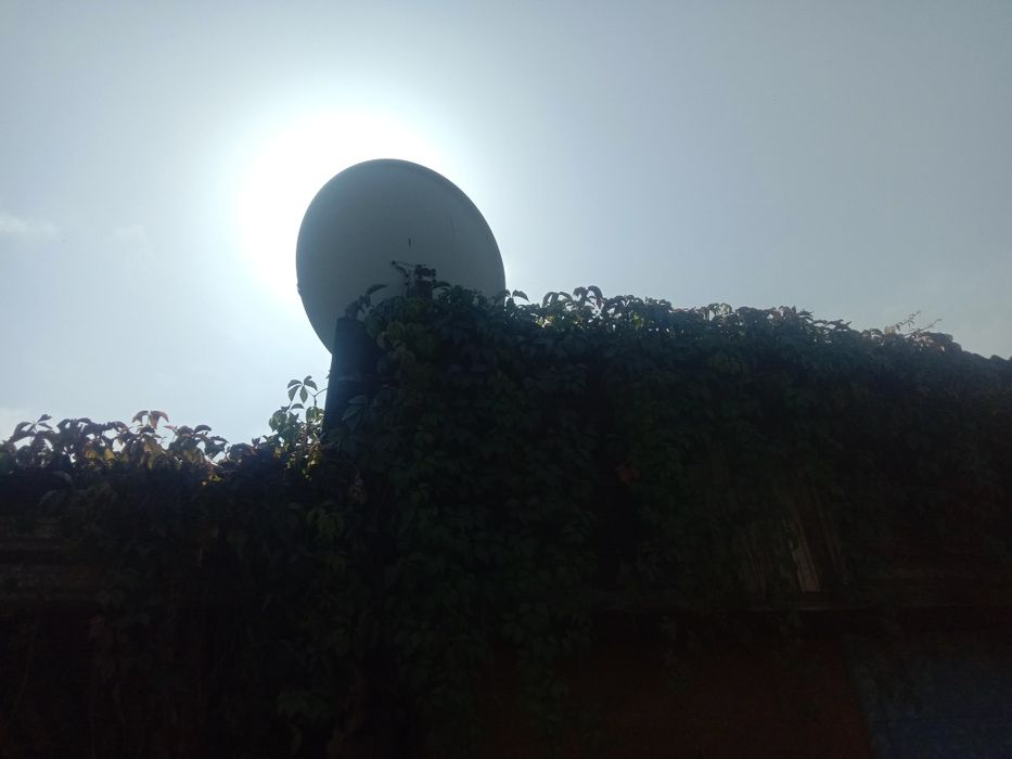 Телевизионная антенна тарелка